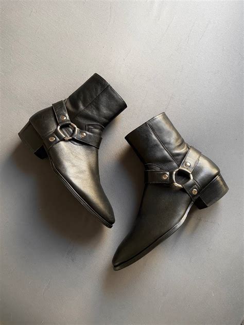 Wyatt harness boots in smooth leather 